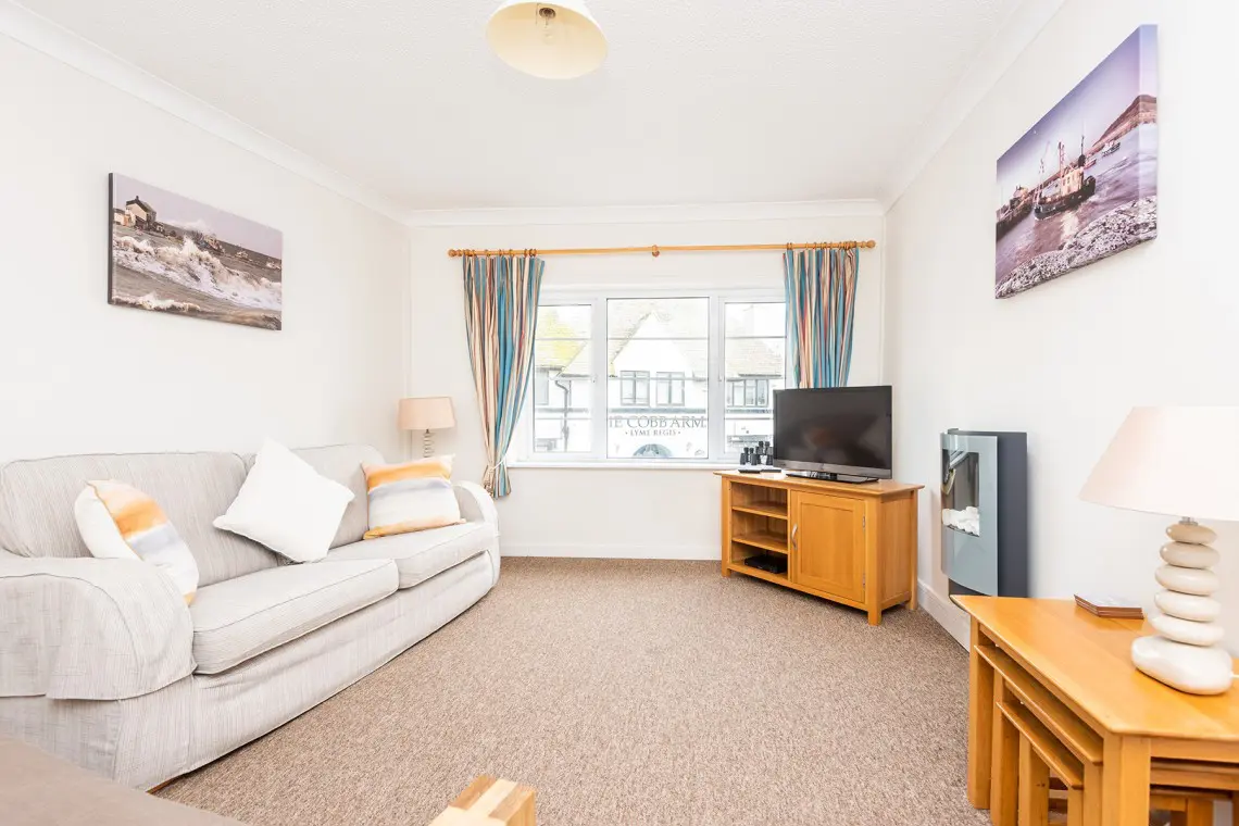 Flat 2 Harbour House