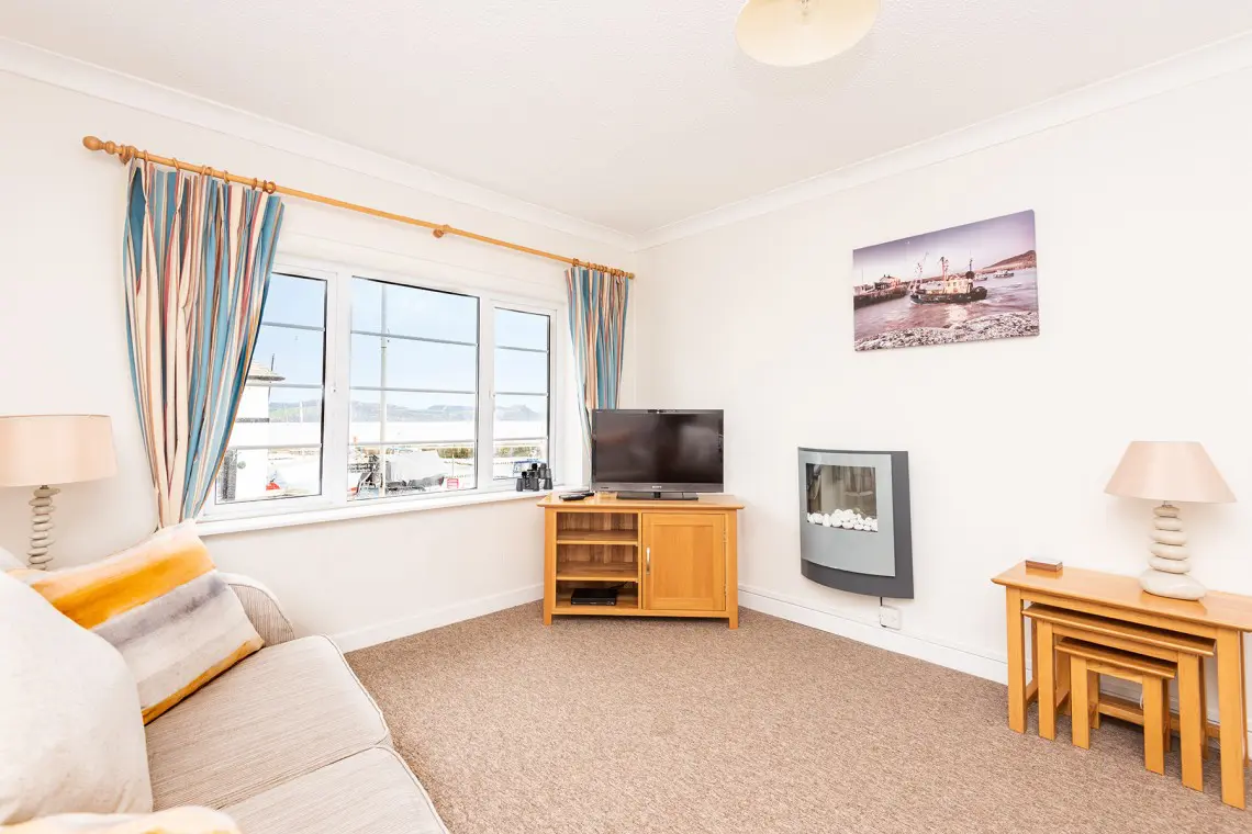 Flat 2 Harbour House