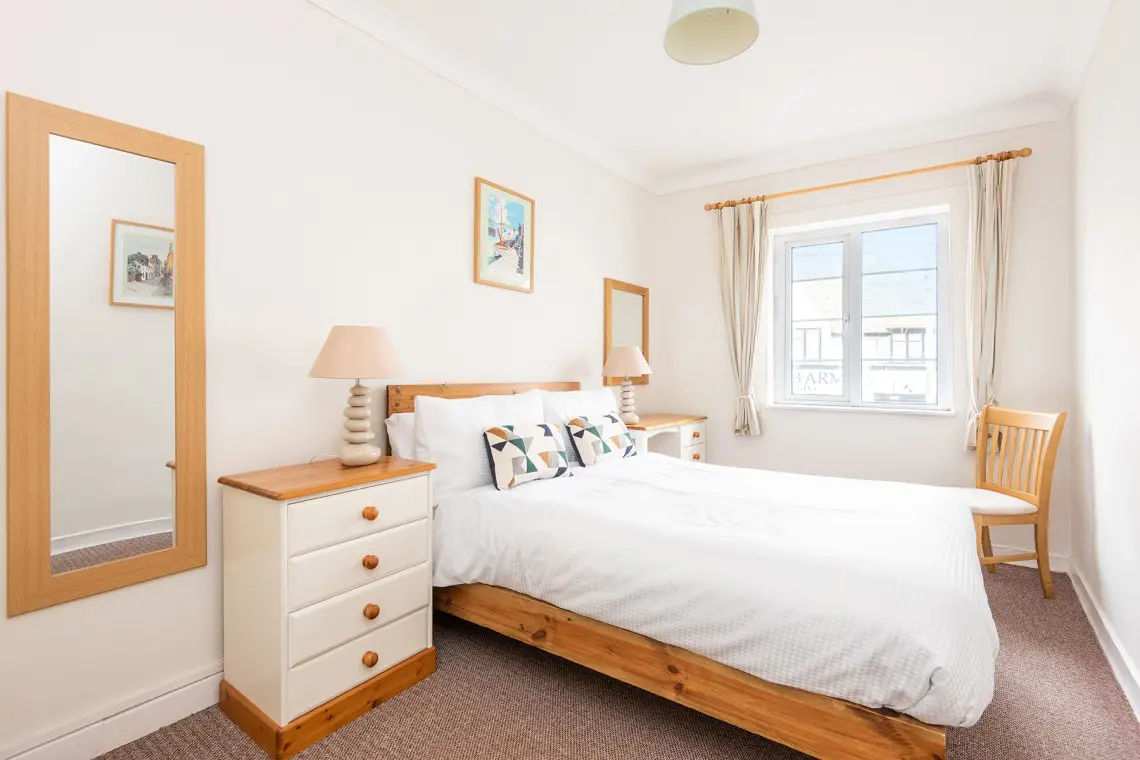 Flat 2 Harbour House