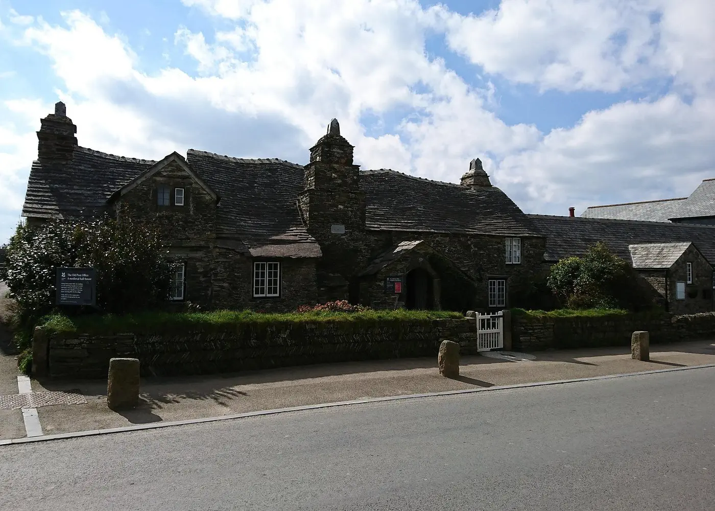 Castles, Canals and Witches in Cornwall England