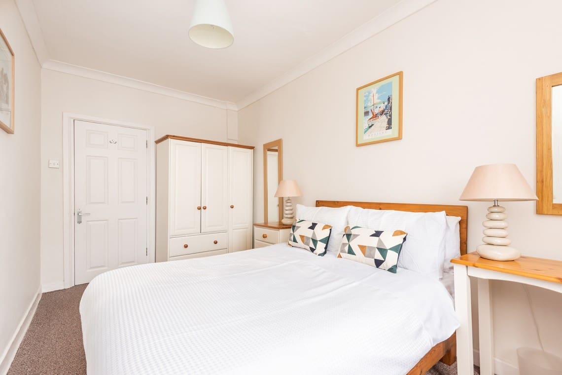Flat 2 Harbour House