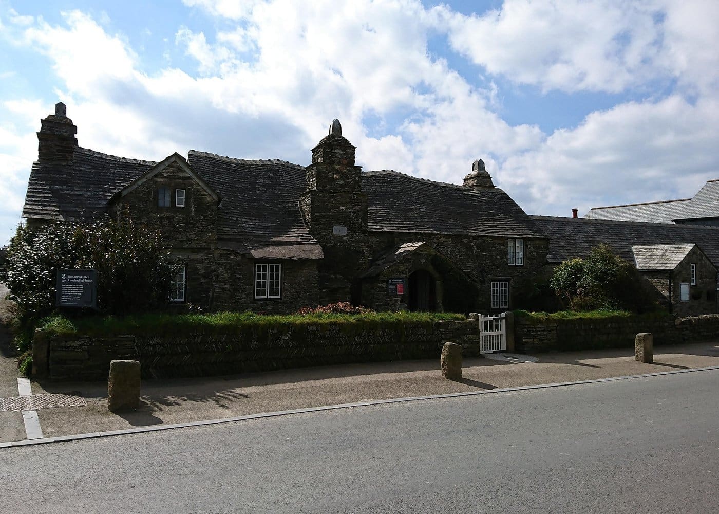 Castles, Canals and Witches in Cornwall England