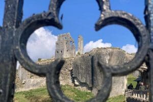 E-Bike Half-Day Trip to Harrys Rock or Corfé Castle Thumb
