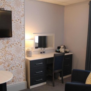 The Pines Hotel Thumb