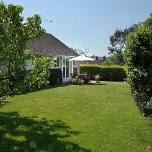 The Pines Hotel Thumb