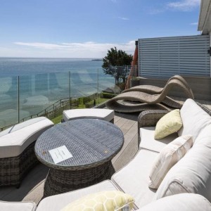 The Pines Hotel Thumb