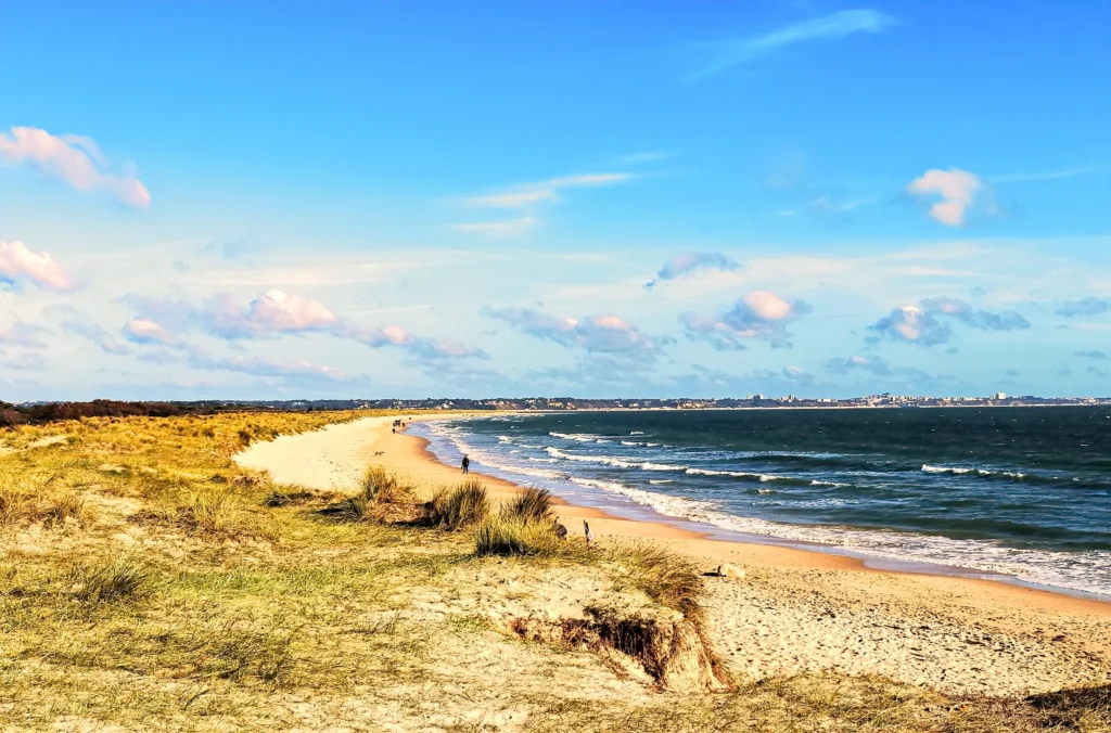 Knoll Beach